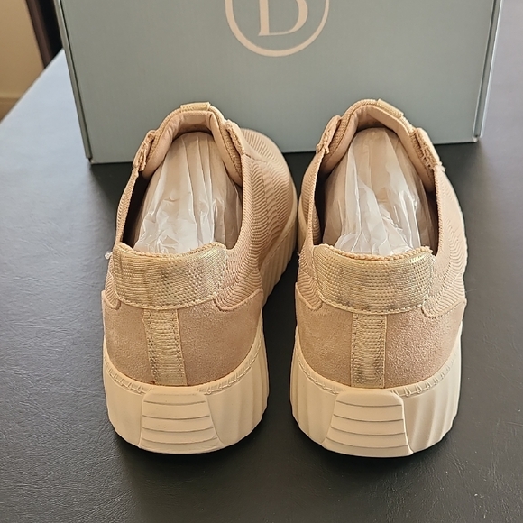 Bzees Beige Wanderer Sneakers - Picture 4 of 6